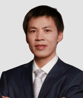 何伟